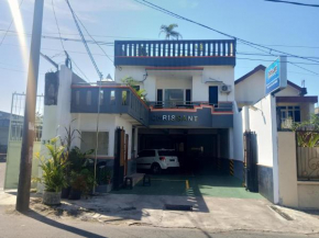 Chrissant Hotel